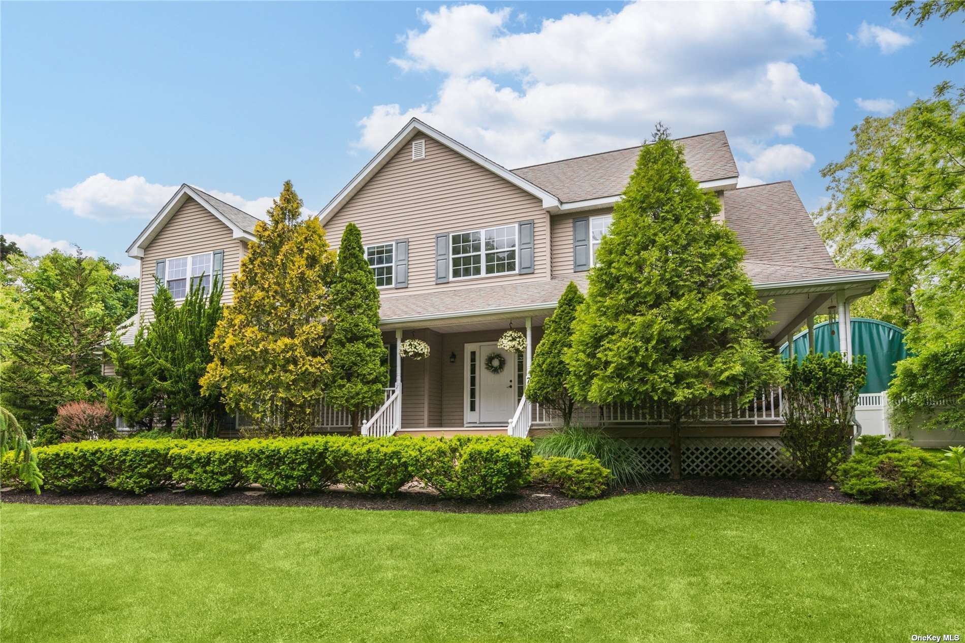 1.25 acres in Suffolk County, New York