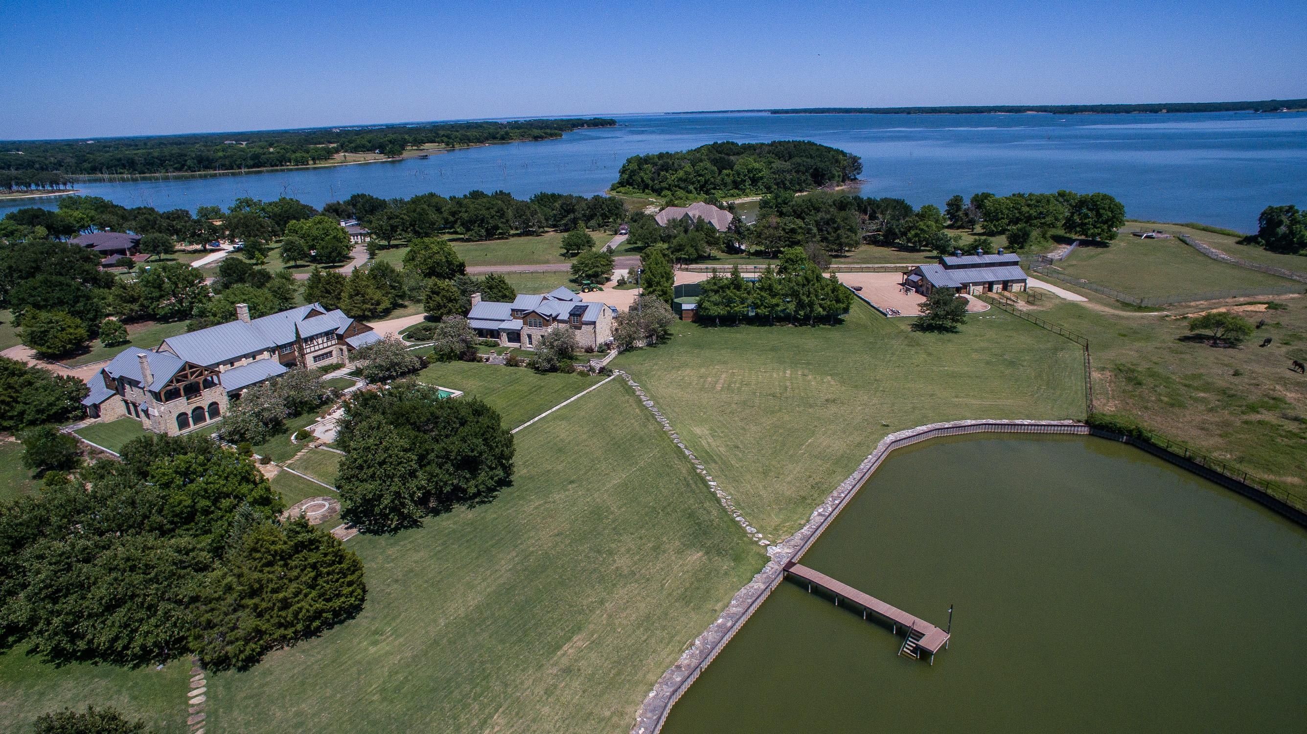 53 acres in Navarro County, Texas