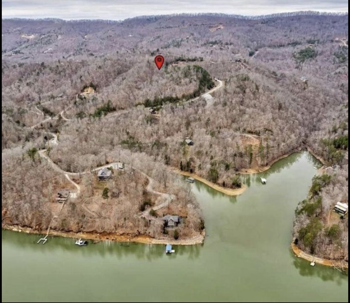 8.89 acres in Claiborne County, Tennessee