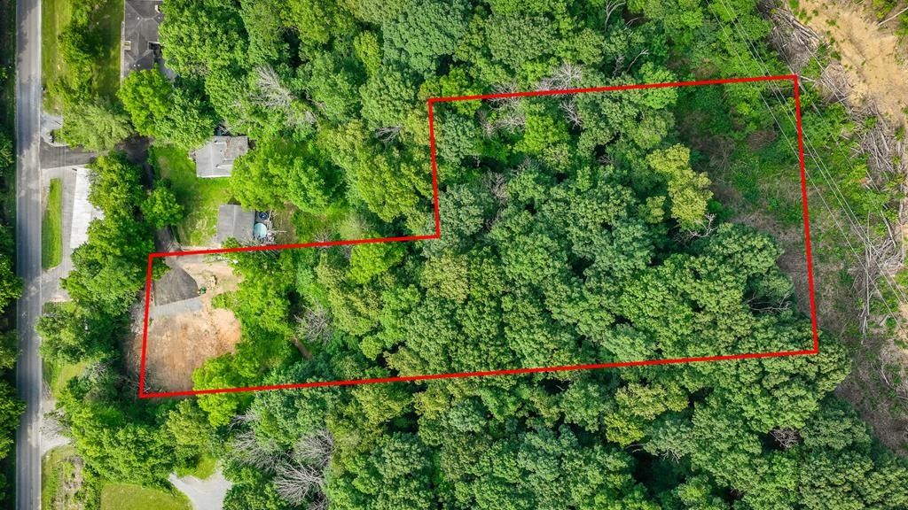 2 acres in Bristol County, Virginia