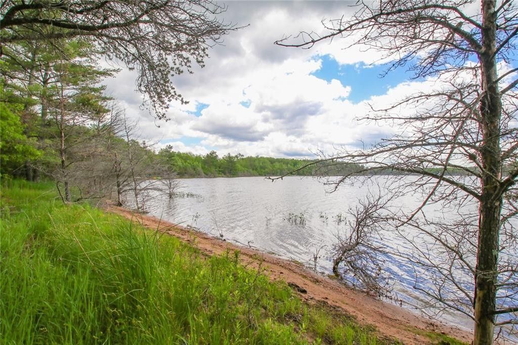 4.86 acres in Douglas County, Wisconsin