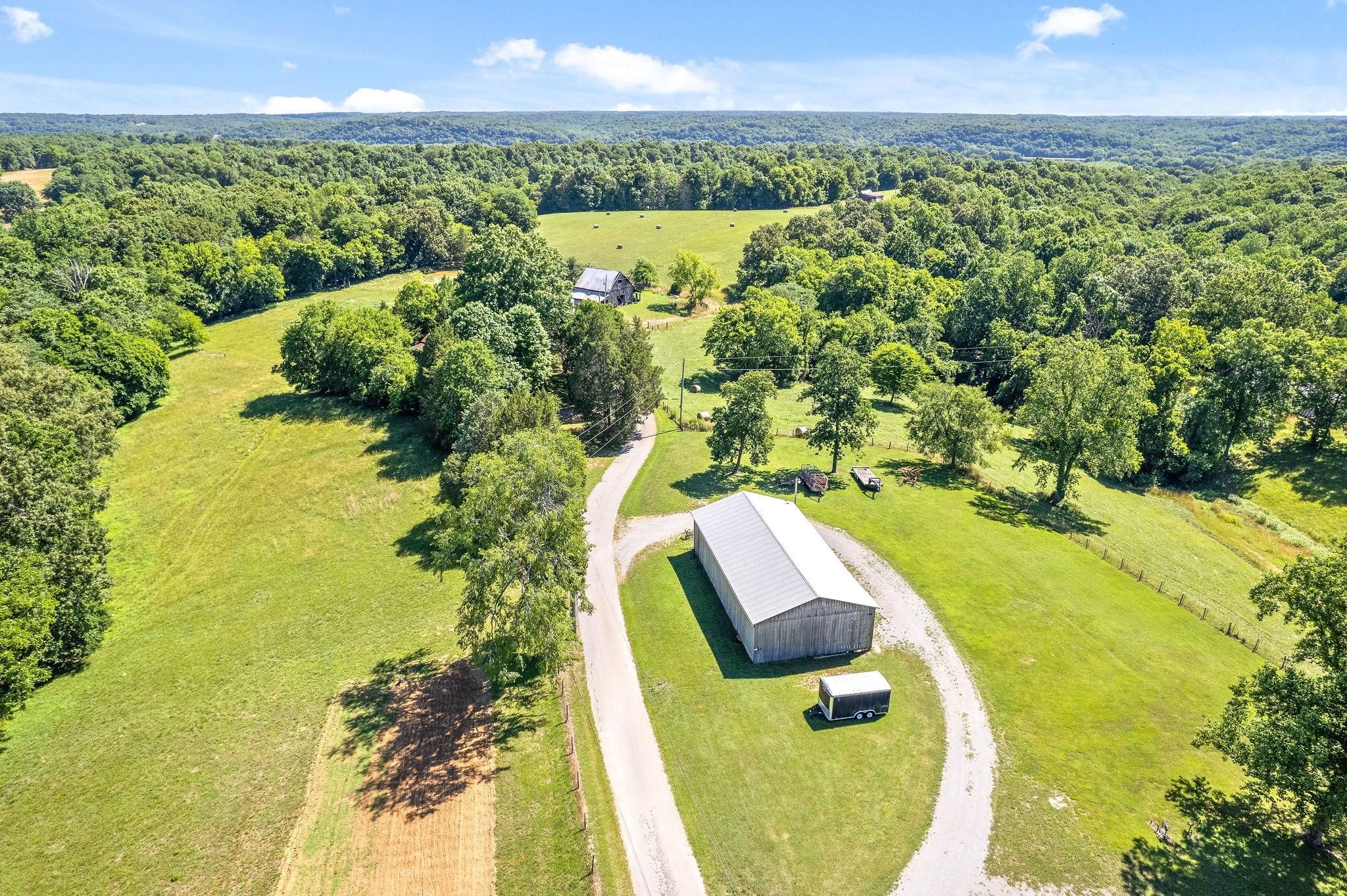 275 acres in Montgomery County, Tennessee
