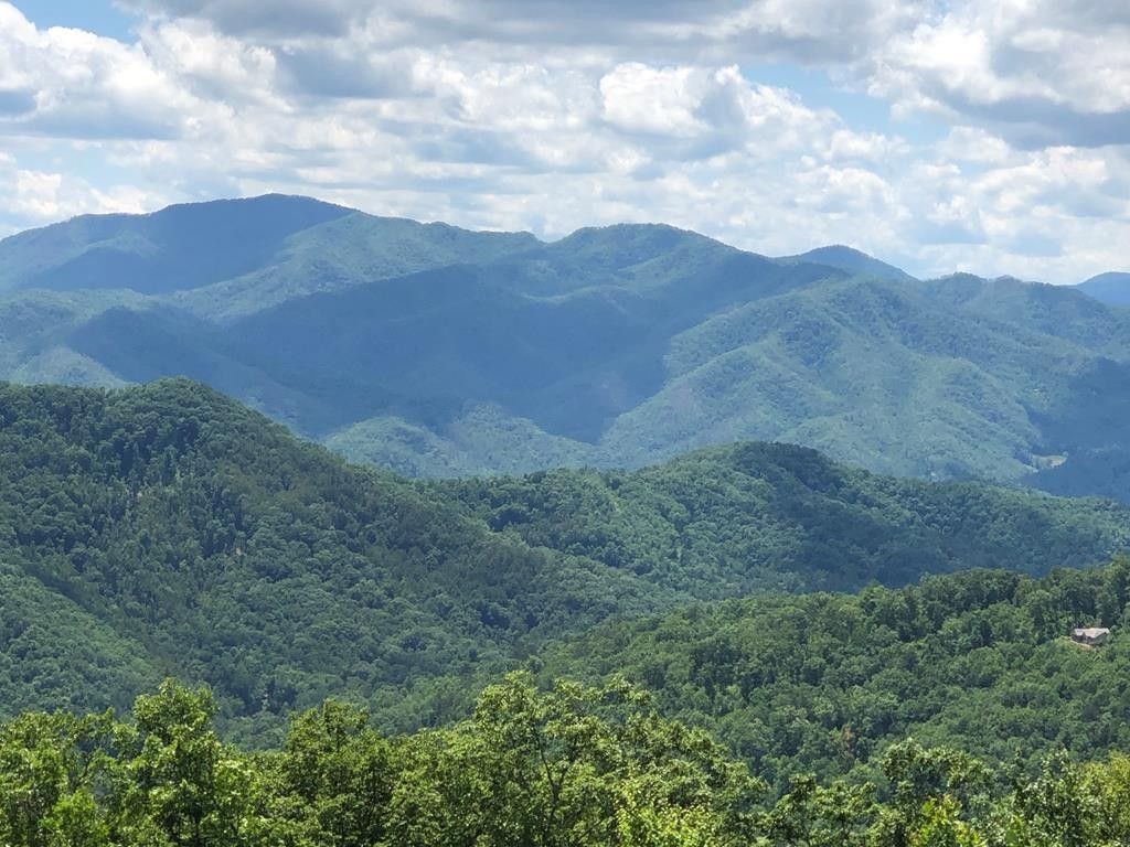 5.73 acres in Swain County, North Carolina