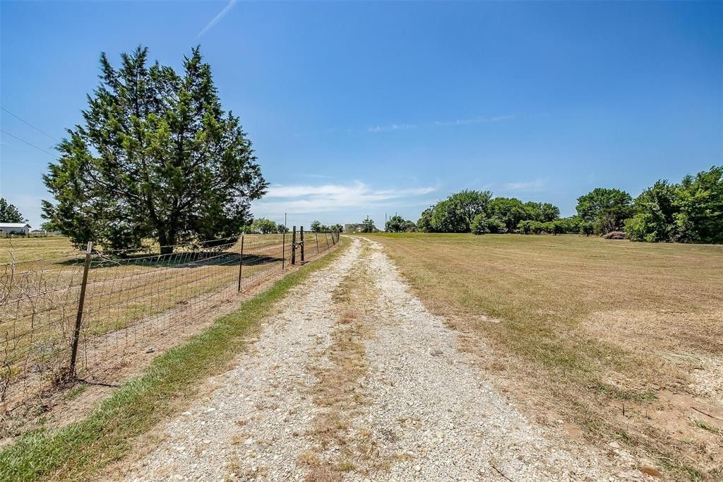 6.41 acres in Johnson County, Texas