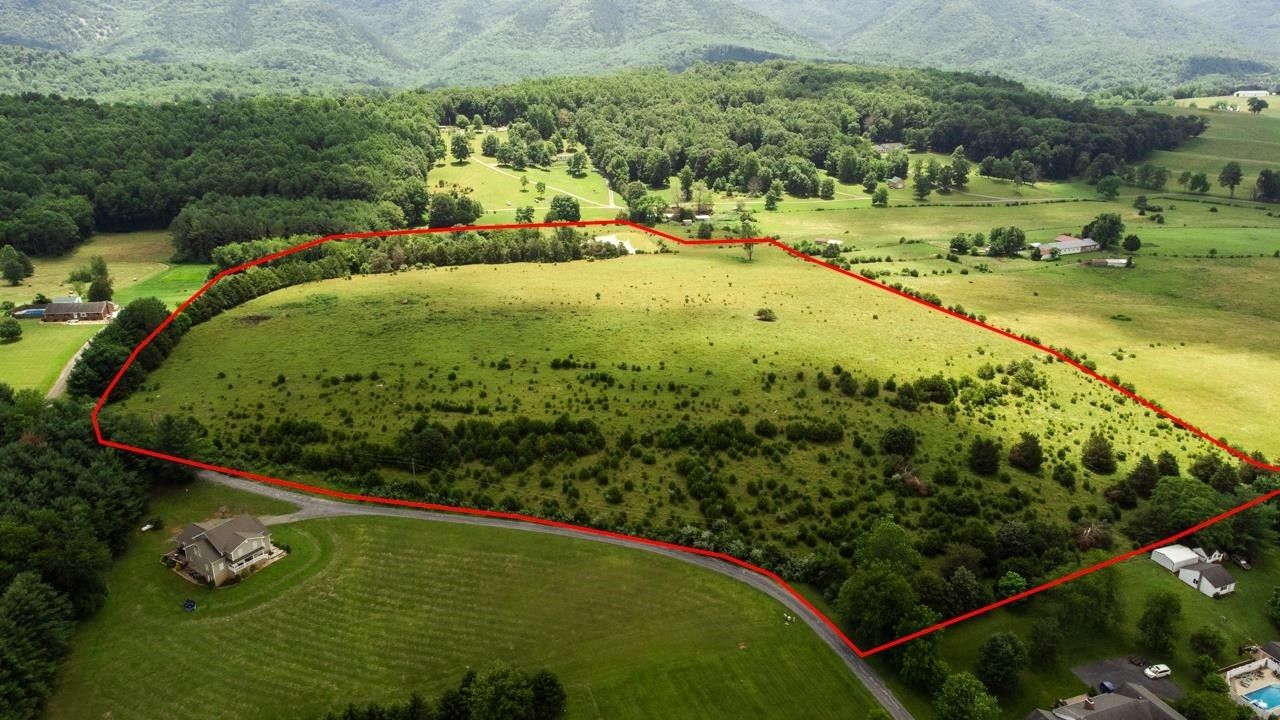 24.97 acres in Rockbridge County, Virginia