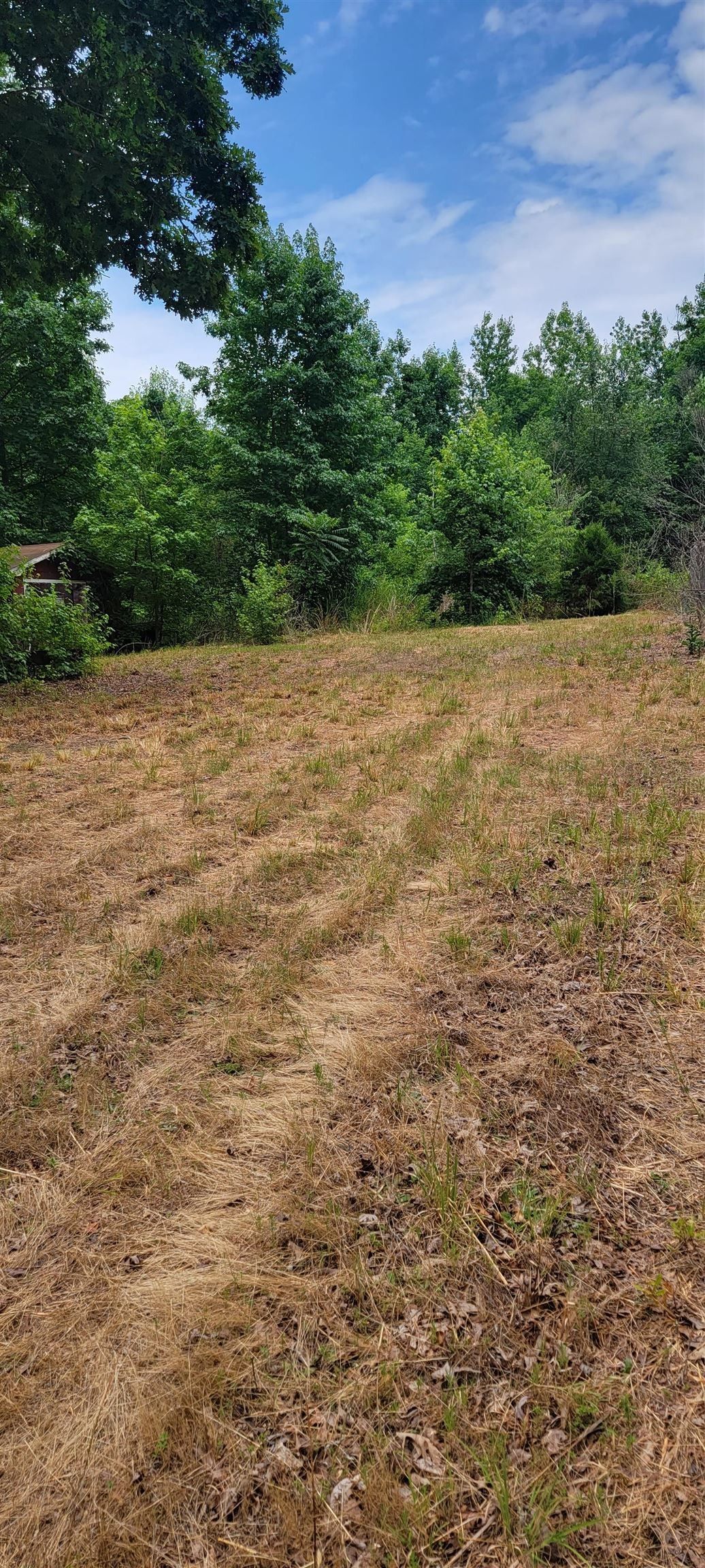 7.75 acres in Spartanburg County, South Carolina