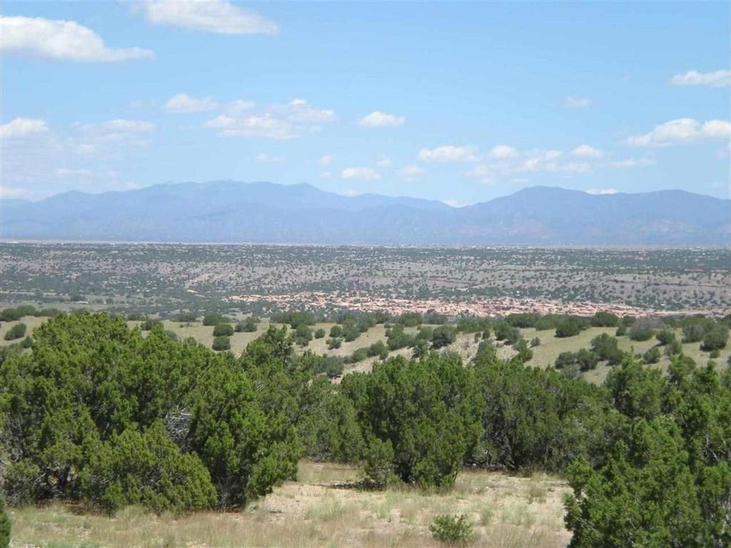 80 acres in Santa Fe County, New Mexico