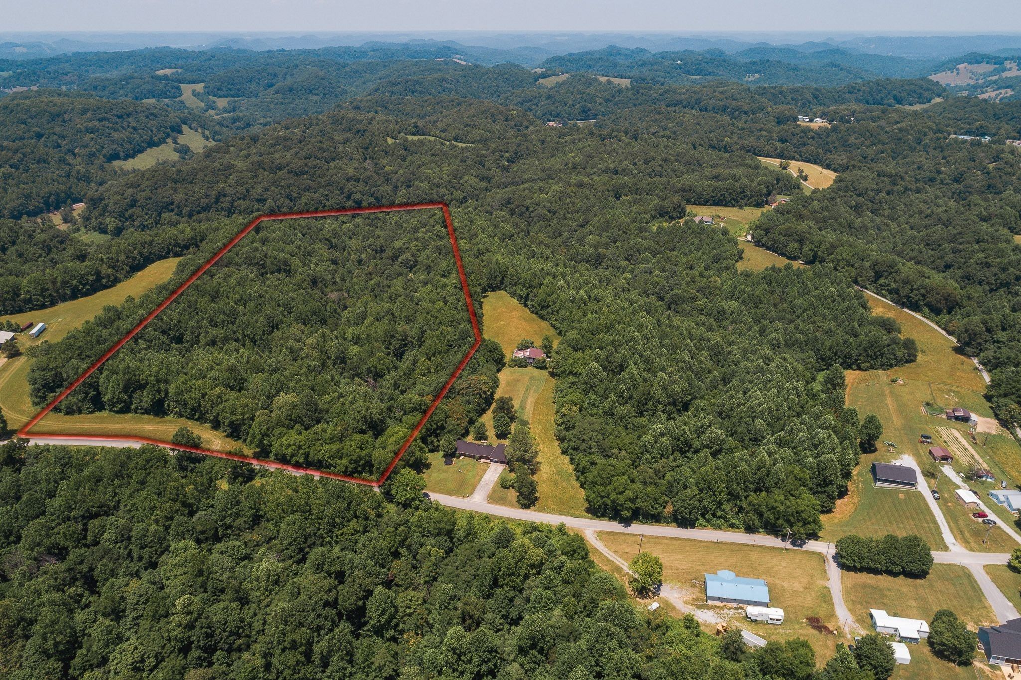 16.49 acres in Smith County, Tennessee