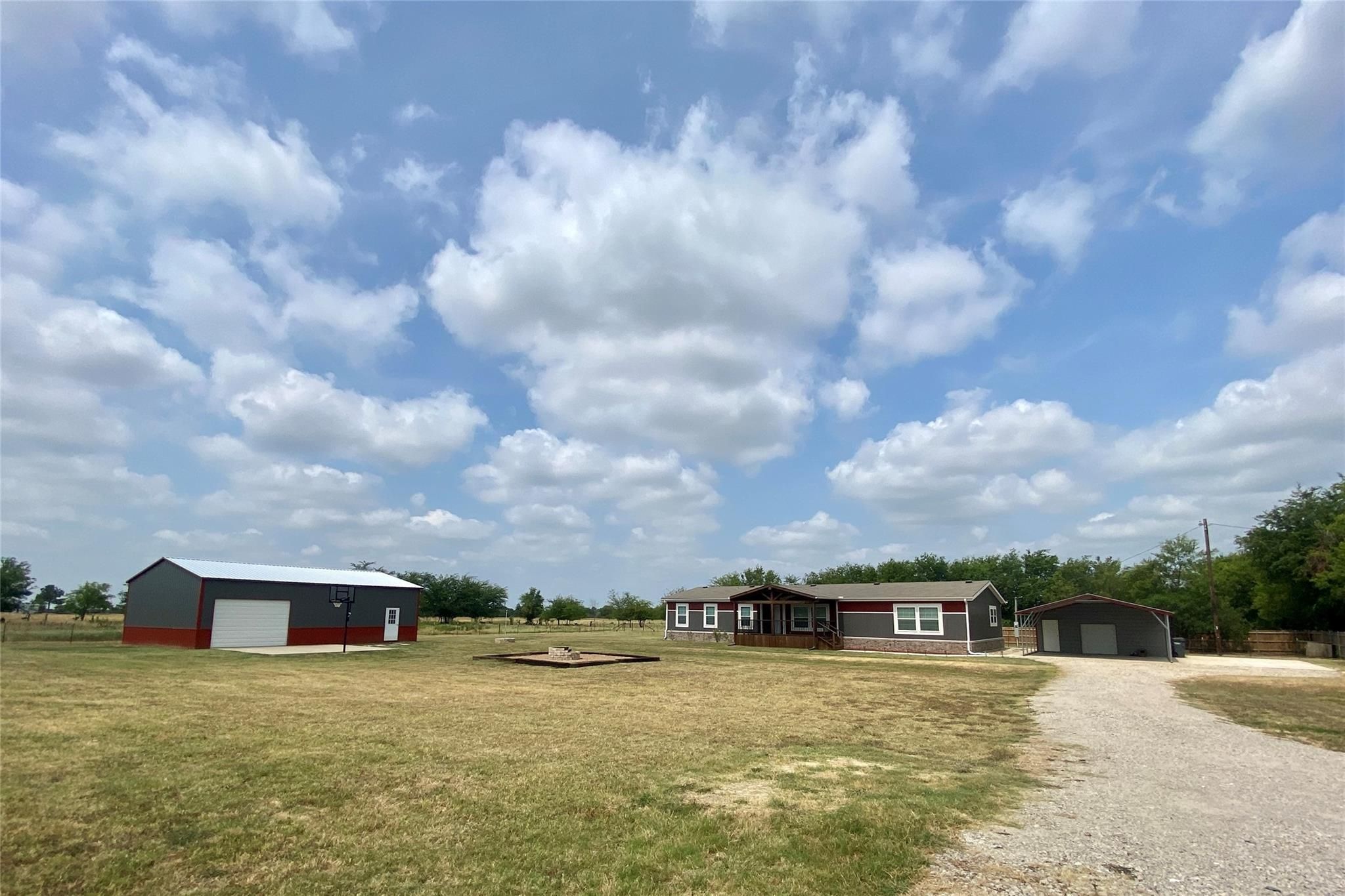 2.06 acres in Hopkins County, Texas