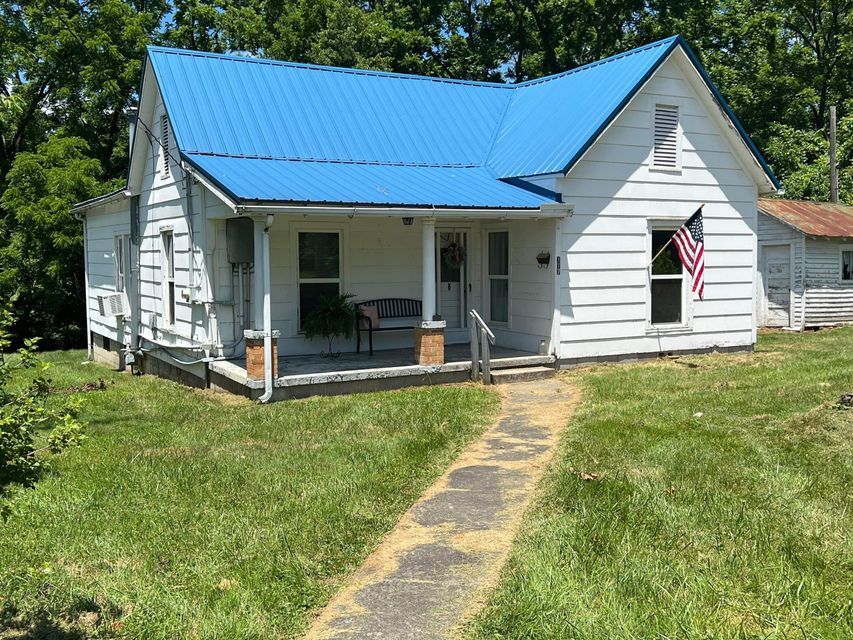 1.5 acres in County, Kentucky