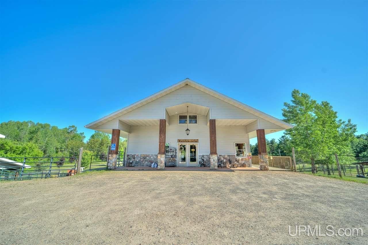 5 acres in Dickinson County, Michigan