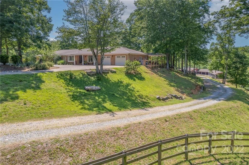 14.59 acres in Polk County, North Carolina