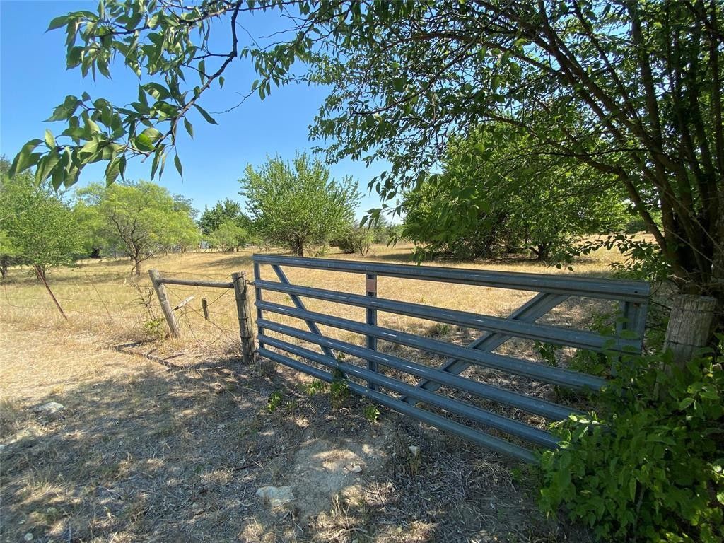 5.91 acres in Johnson County, Texas