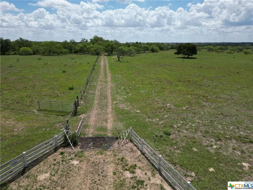 72.2 acres in Dewitt County, Texas