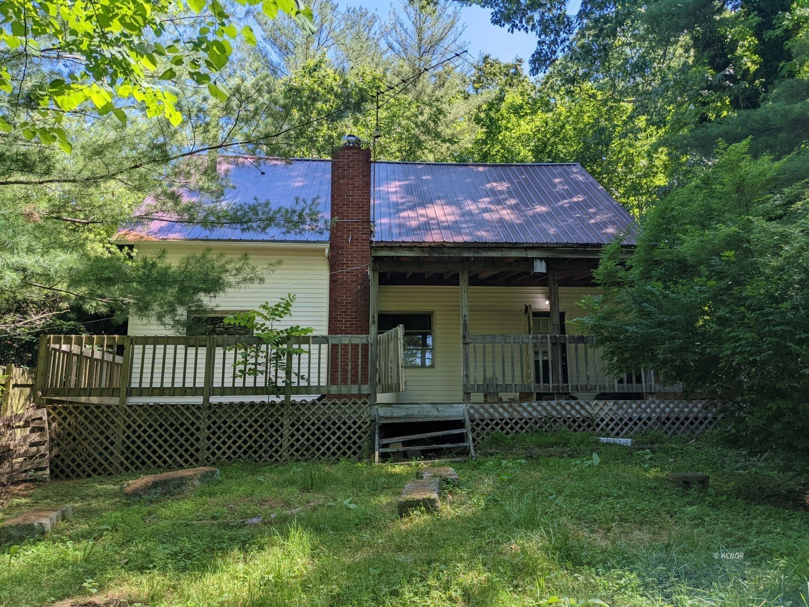 1 acres in Vinton County, Ohio