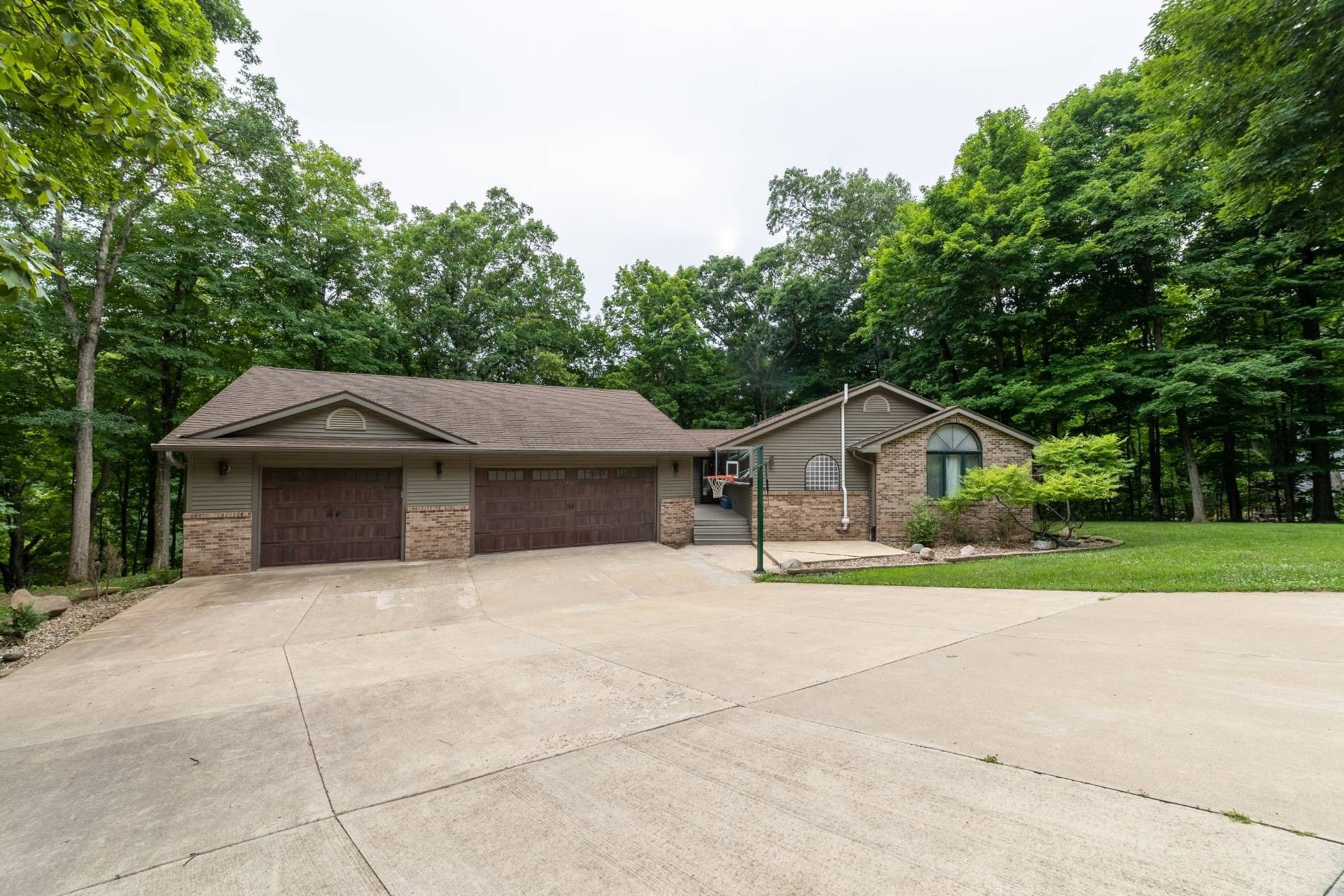 1.95 acres in Marshall County, Illinois