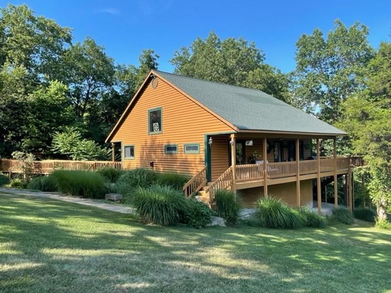 5 acres in Cedar County, Missouri