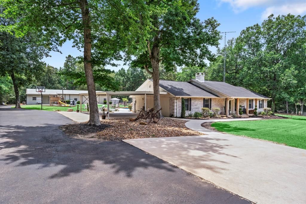 5.05 acres in Polk County, Texas