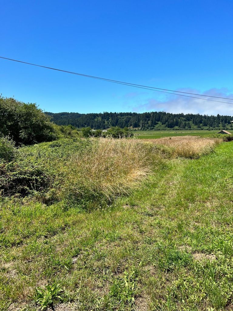 1.04 acres in Humboldt County, California