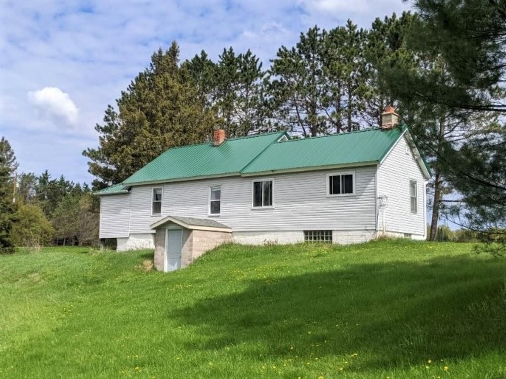 64 acres in Ashland County, Wisconsin