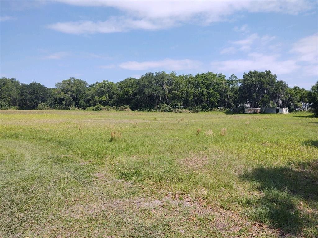 5.26 acres in Hillsborough County, Florida