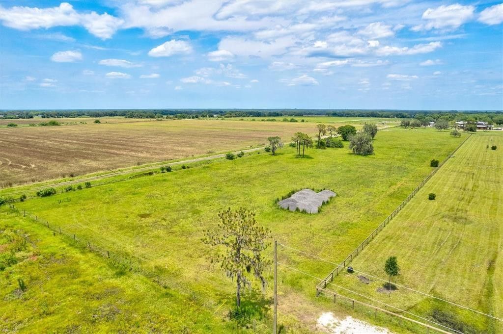 5 acres in Manatee County, Florida