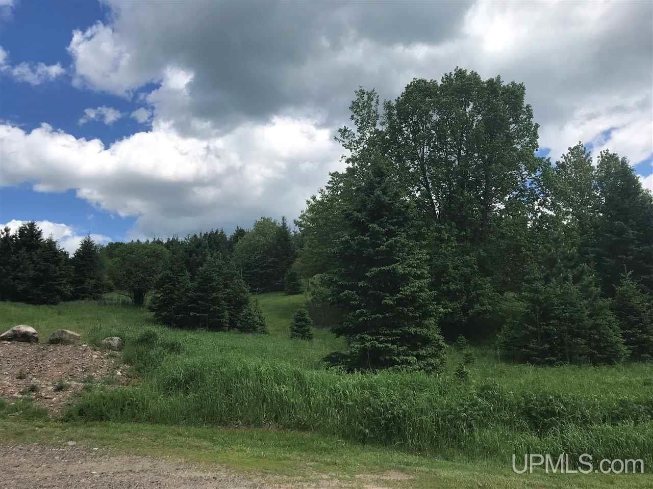 15 acres in Iron County, Michigan