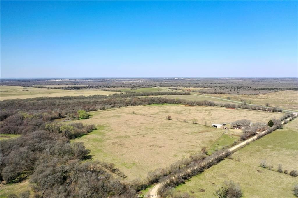 31.6 acres in Falls County, Texas