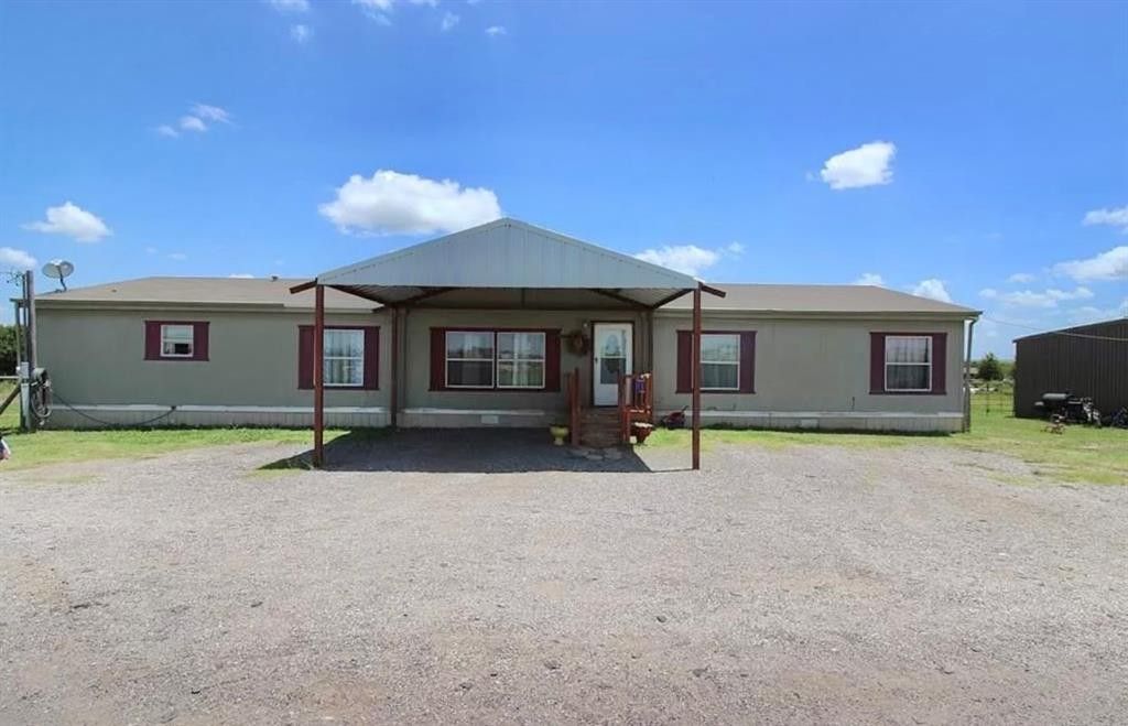 8 acres in Johnson County, Texas