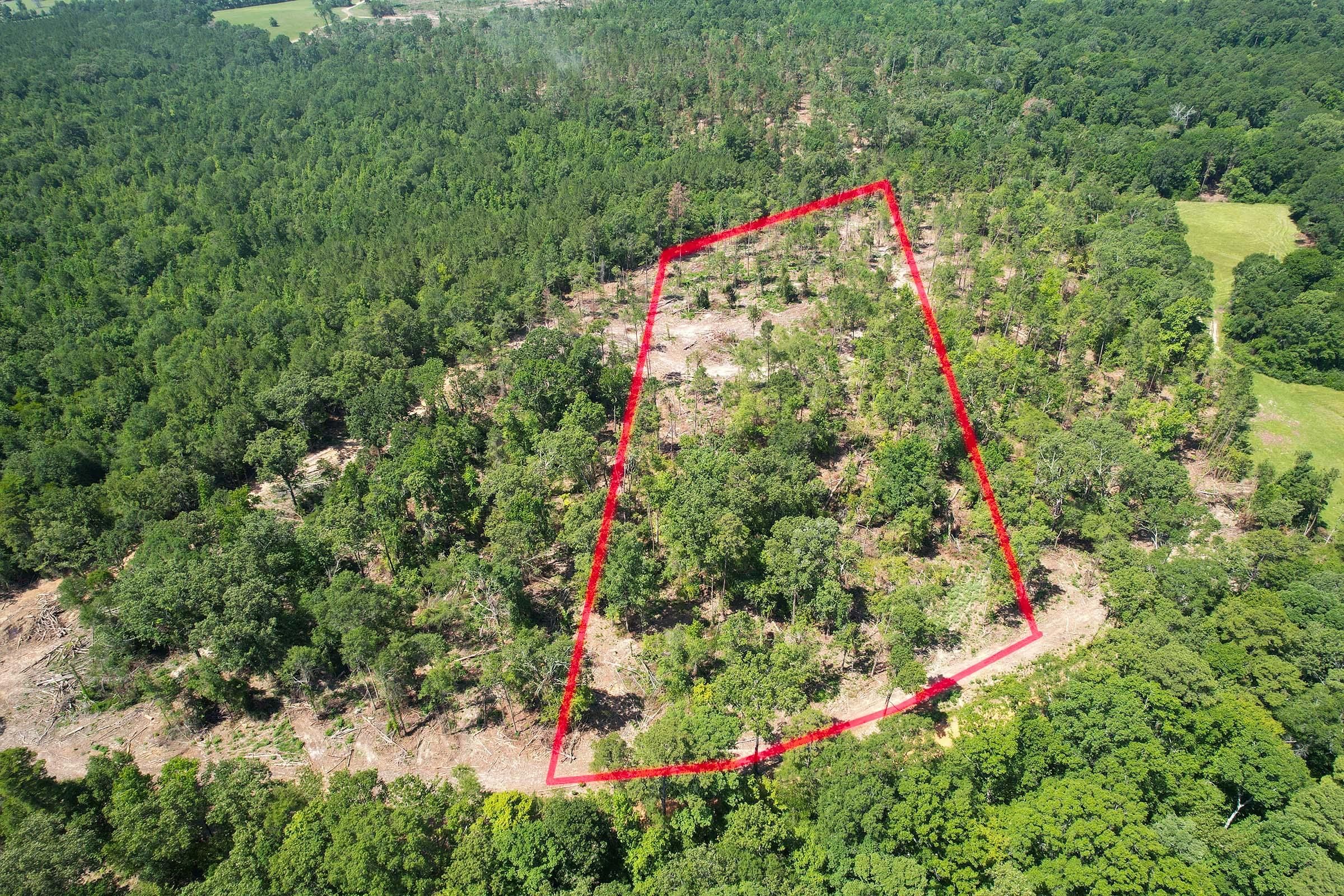5.4 acres in Nacogdoches County, Texas