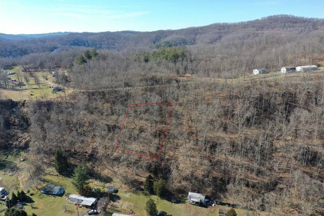 0.87 acres in Braxton County, West Virginia