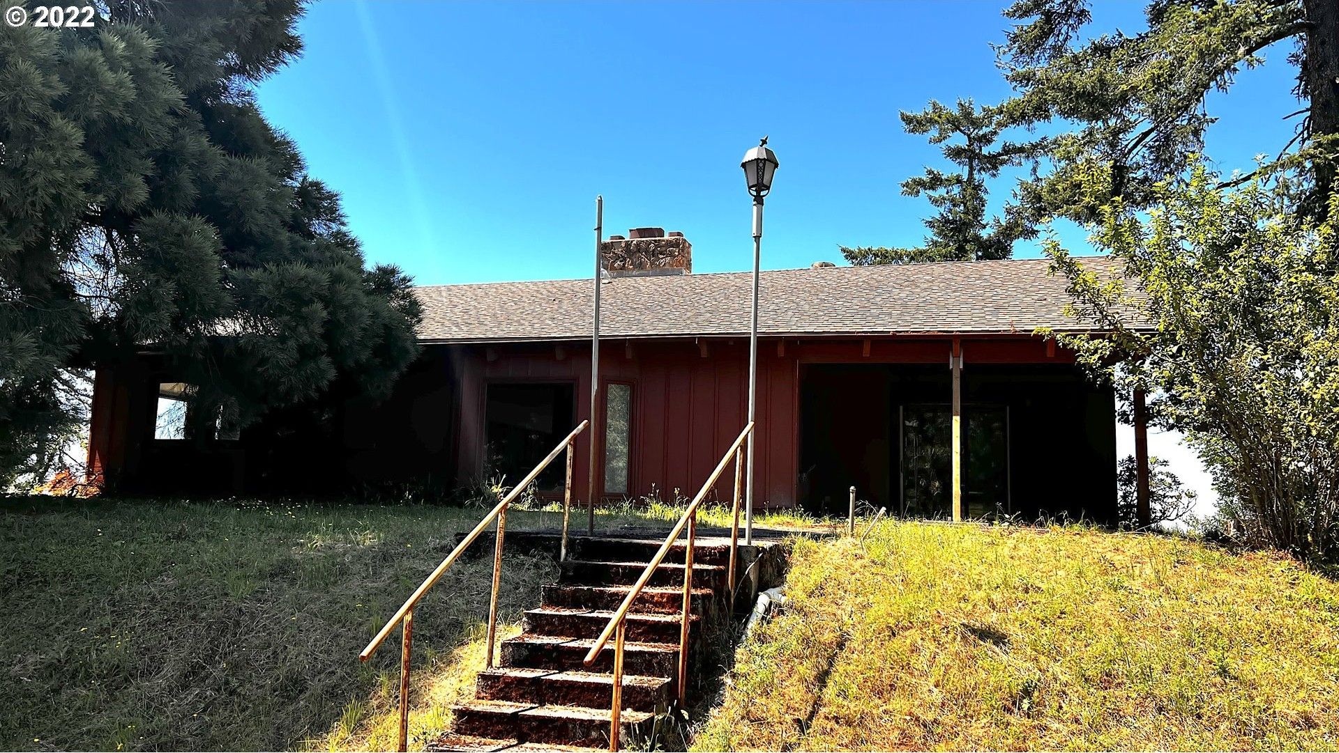 4.7 acres in Yamhill County, Oregon