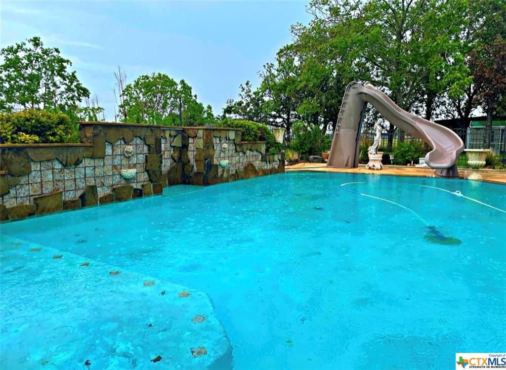 1 acres in Victoria County, Texas