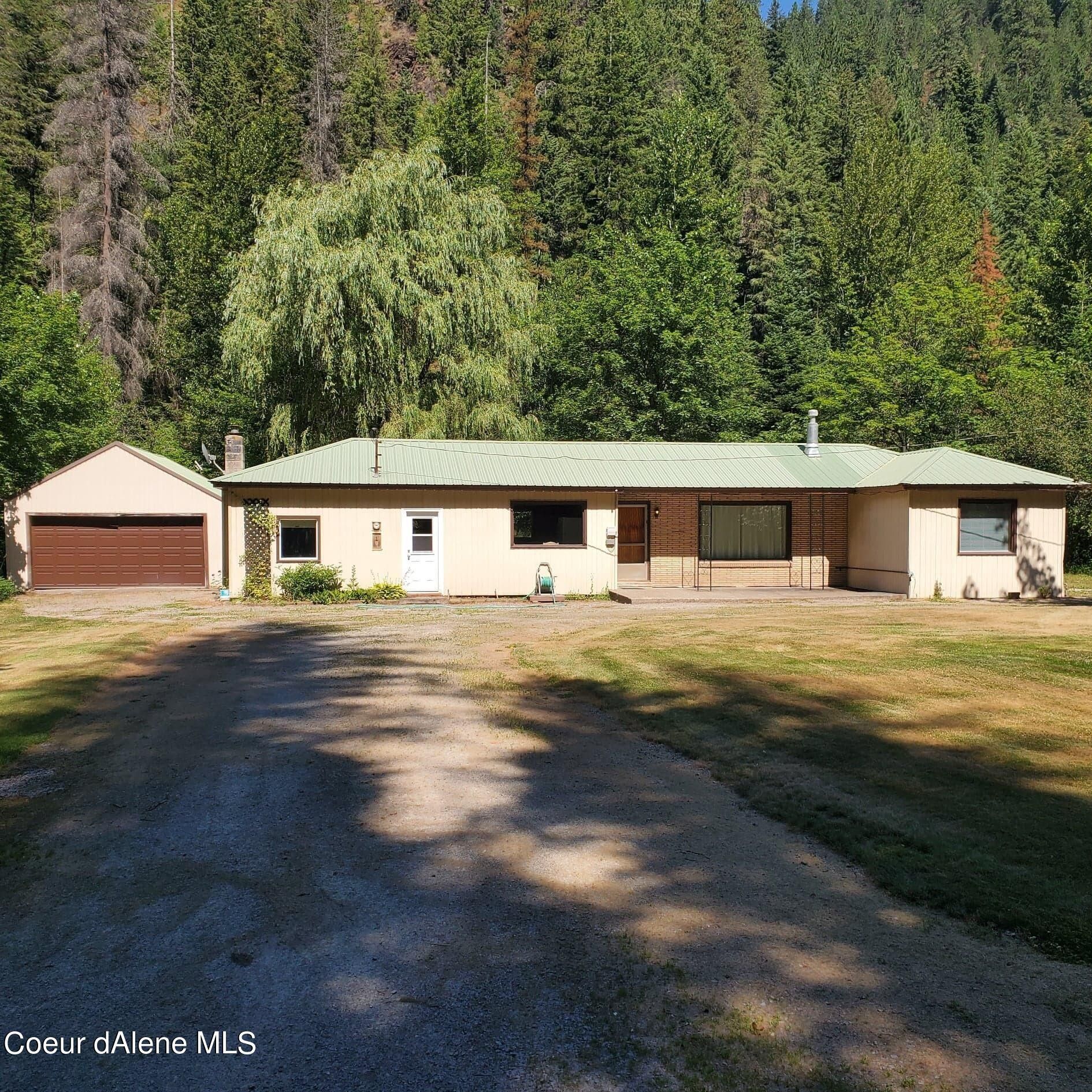 2.42 acres in Shoshone County, Idaho