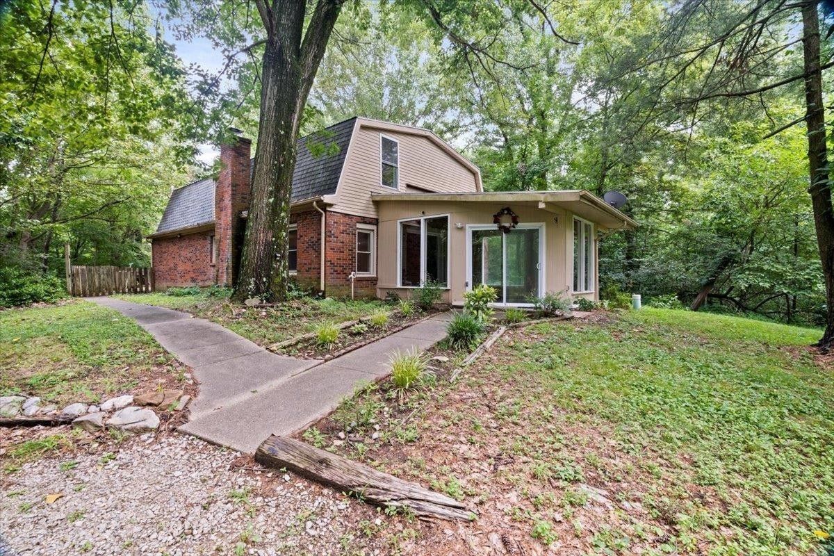 5.91 acres in Warrick County, Indiana