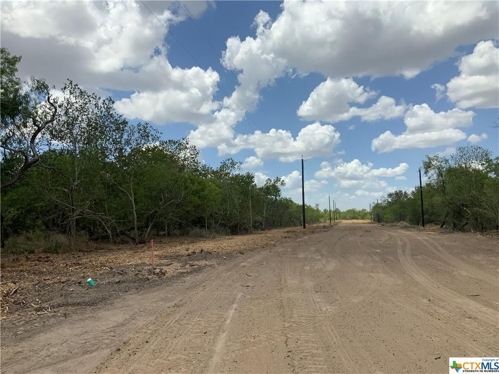 1 acres in Gonzales County, Texas