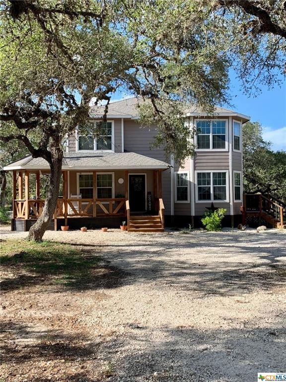 10 acres in Goliad County, Texas