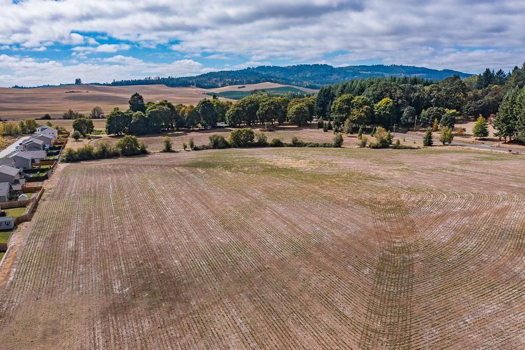 30 acres in Benton County, Oregon