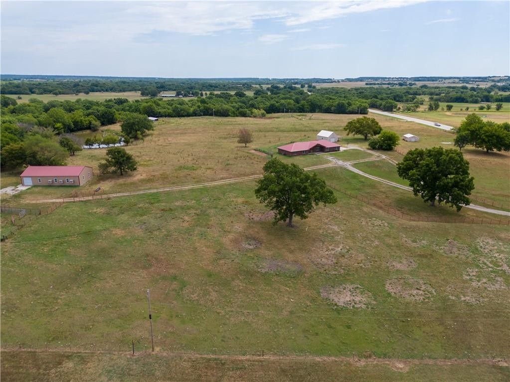 40 acres in McIntosh County, Oklahoma