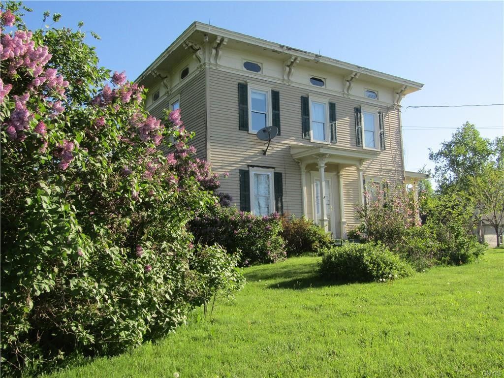 2.5 acres in Jefferson County, New York