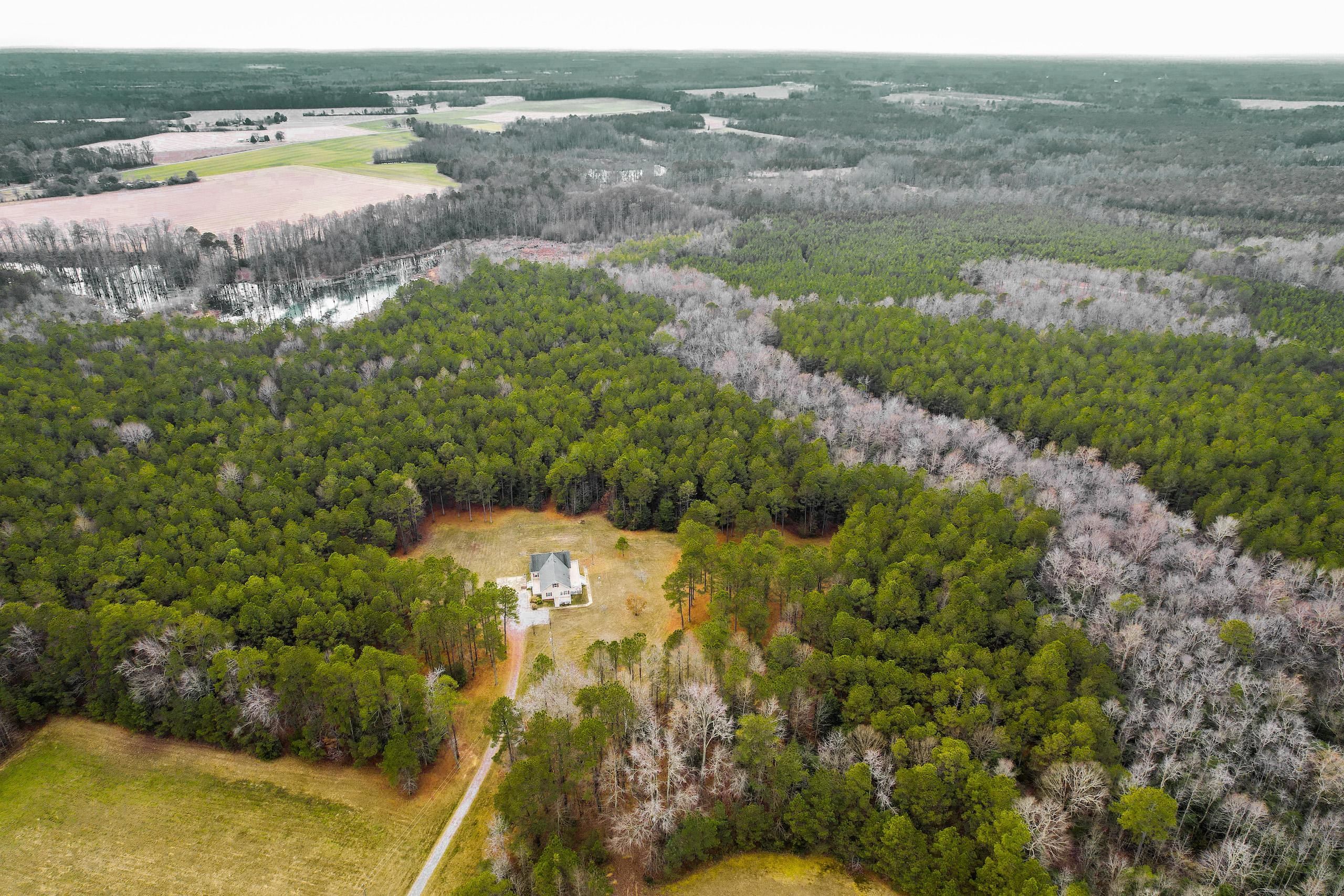 271.61 acres in Surry County, Virginia