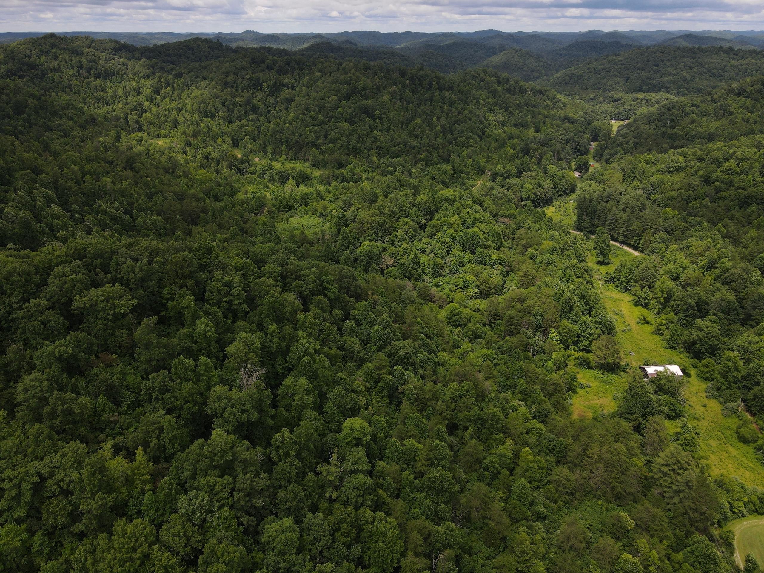 142 acres in Clay County, Kentucky