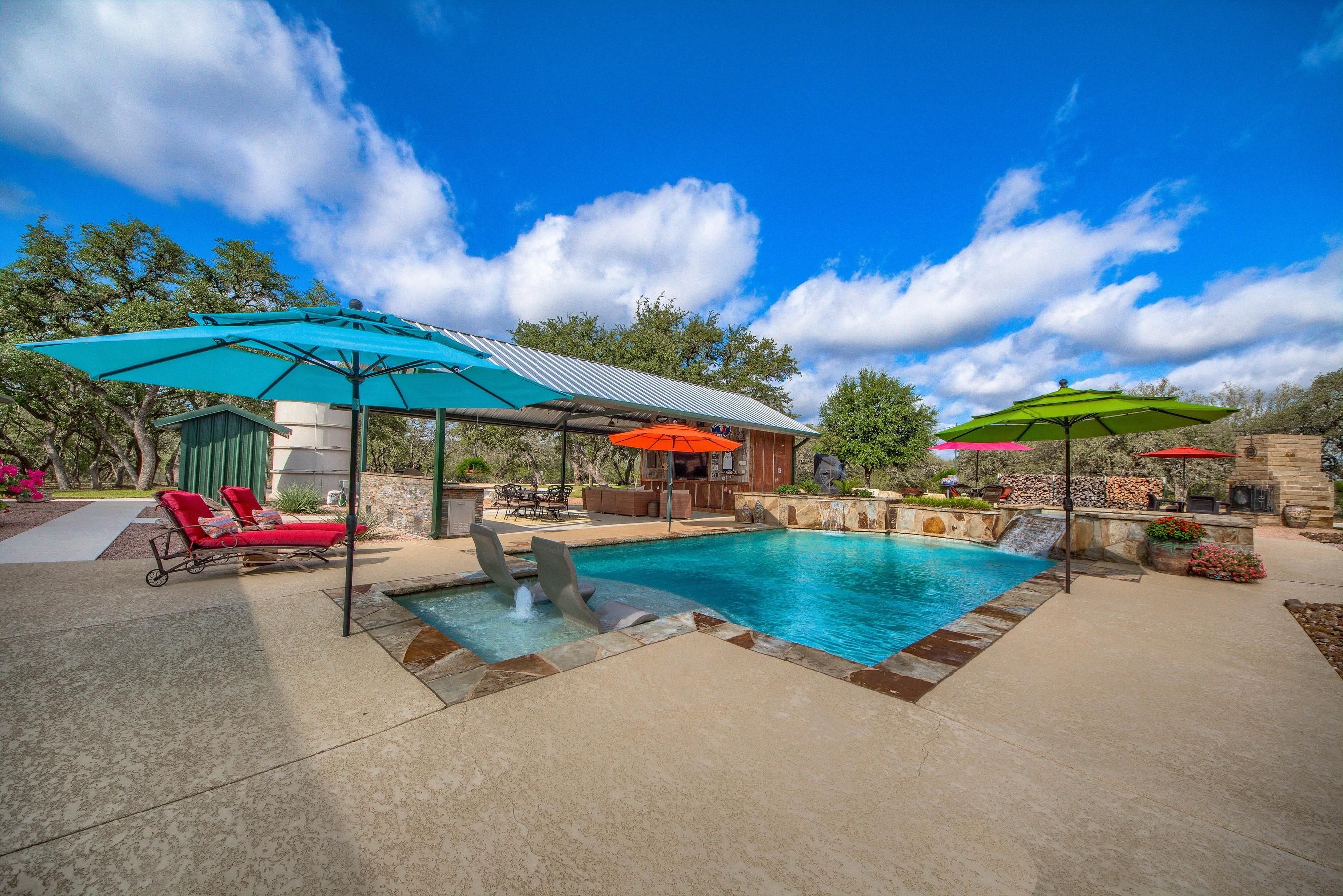 7869 County Road 311, D'Hanis, TX 78850 MLS 1628927