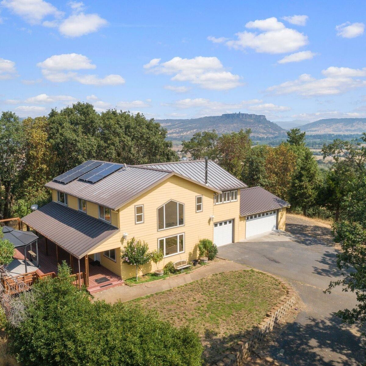 10.71 acres in Jackson County, Oregon