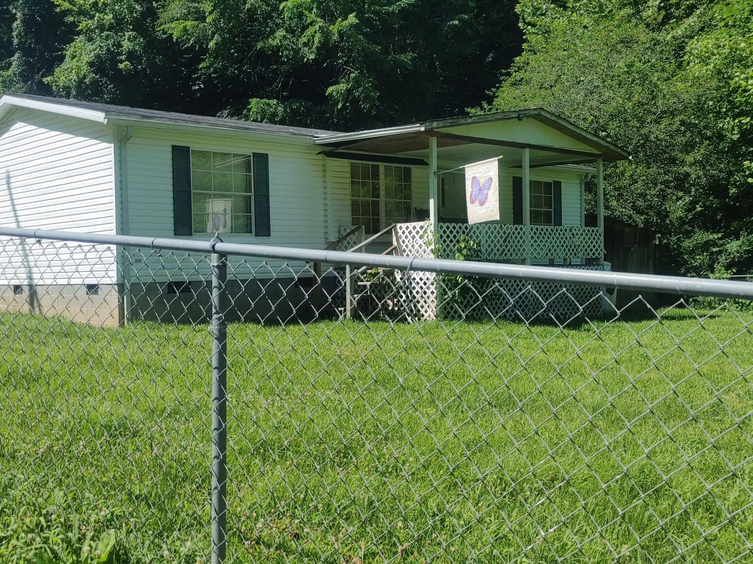 5 acres in Knott County, Kentucky