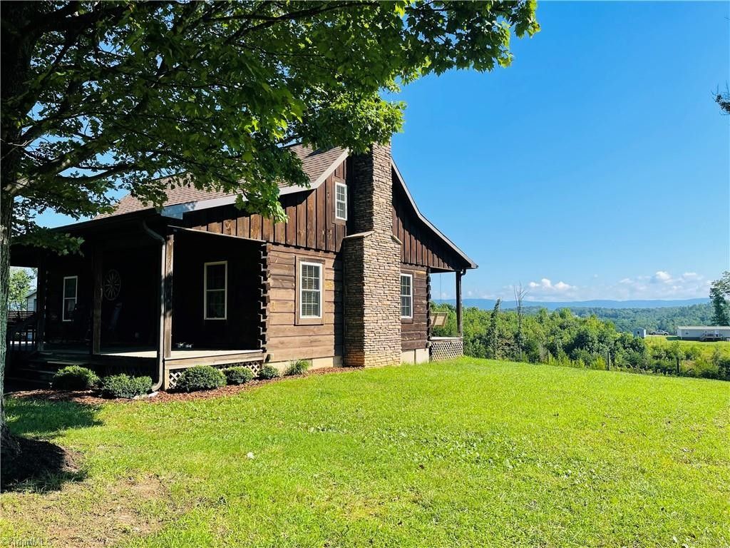 4.88 acres in Surry County, North Carolina