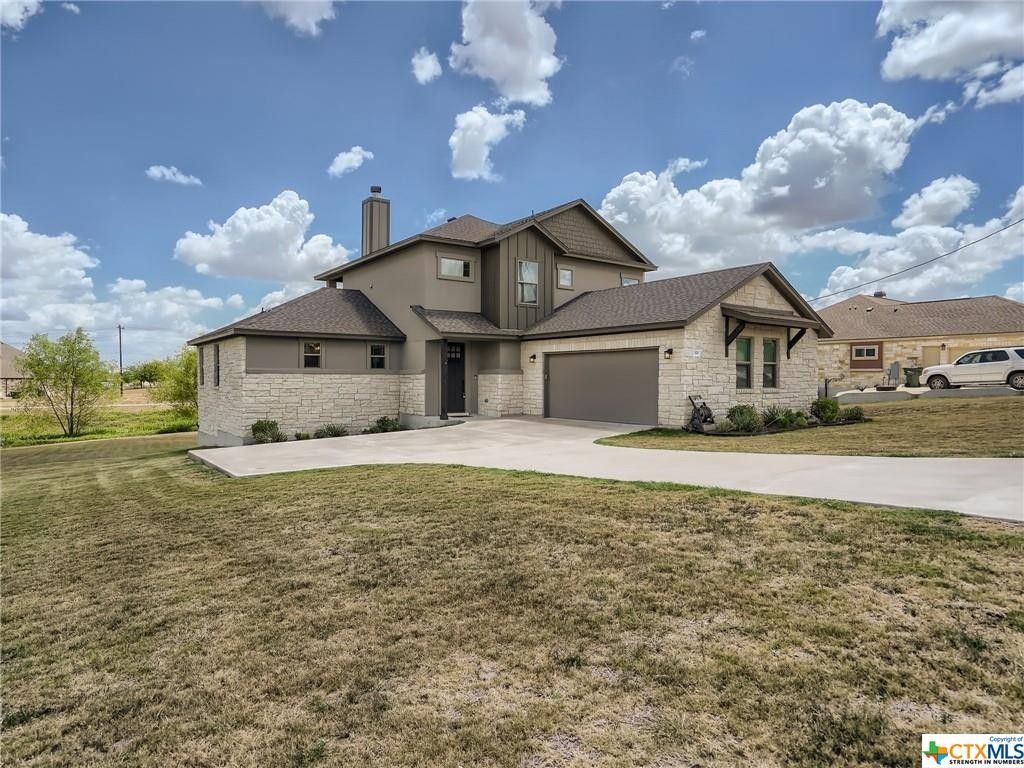 0.75 acres in Hays County, Texas