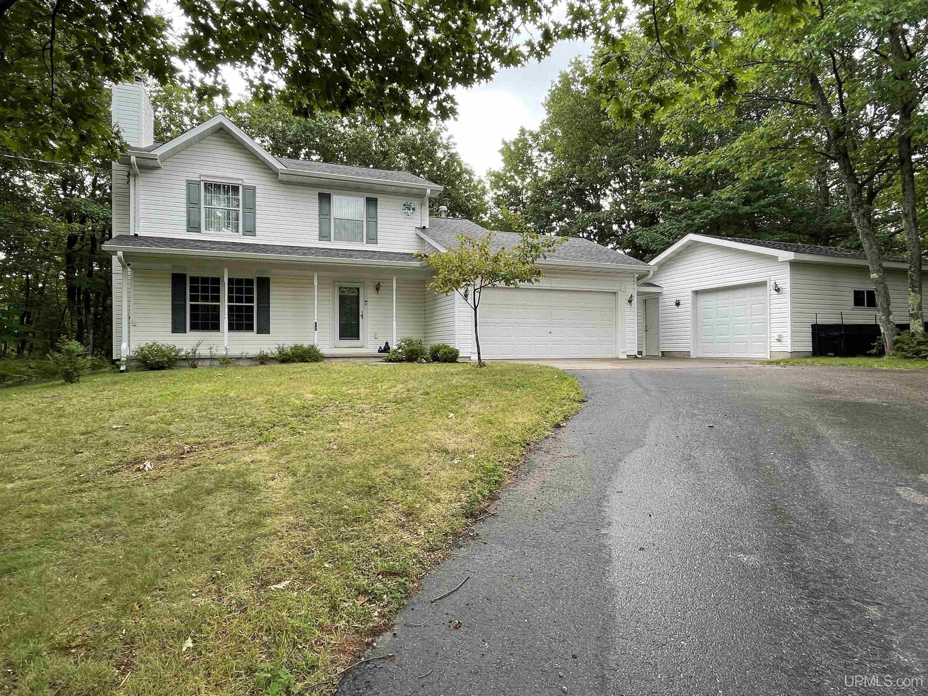 0.5 acres in Marquette County, Michigan