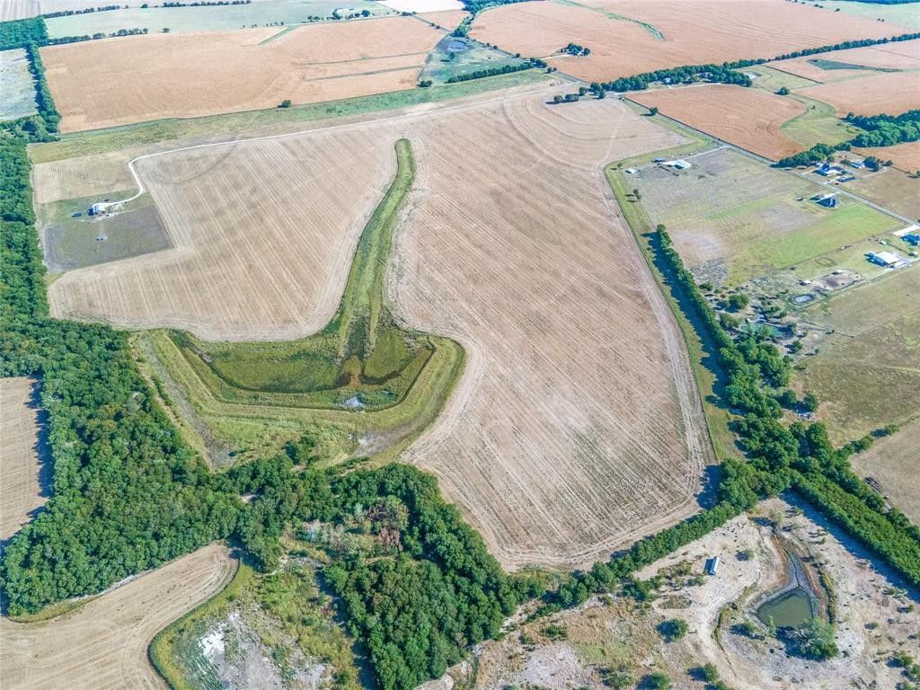 100 acres in Johnson County, Texas