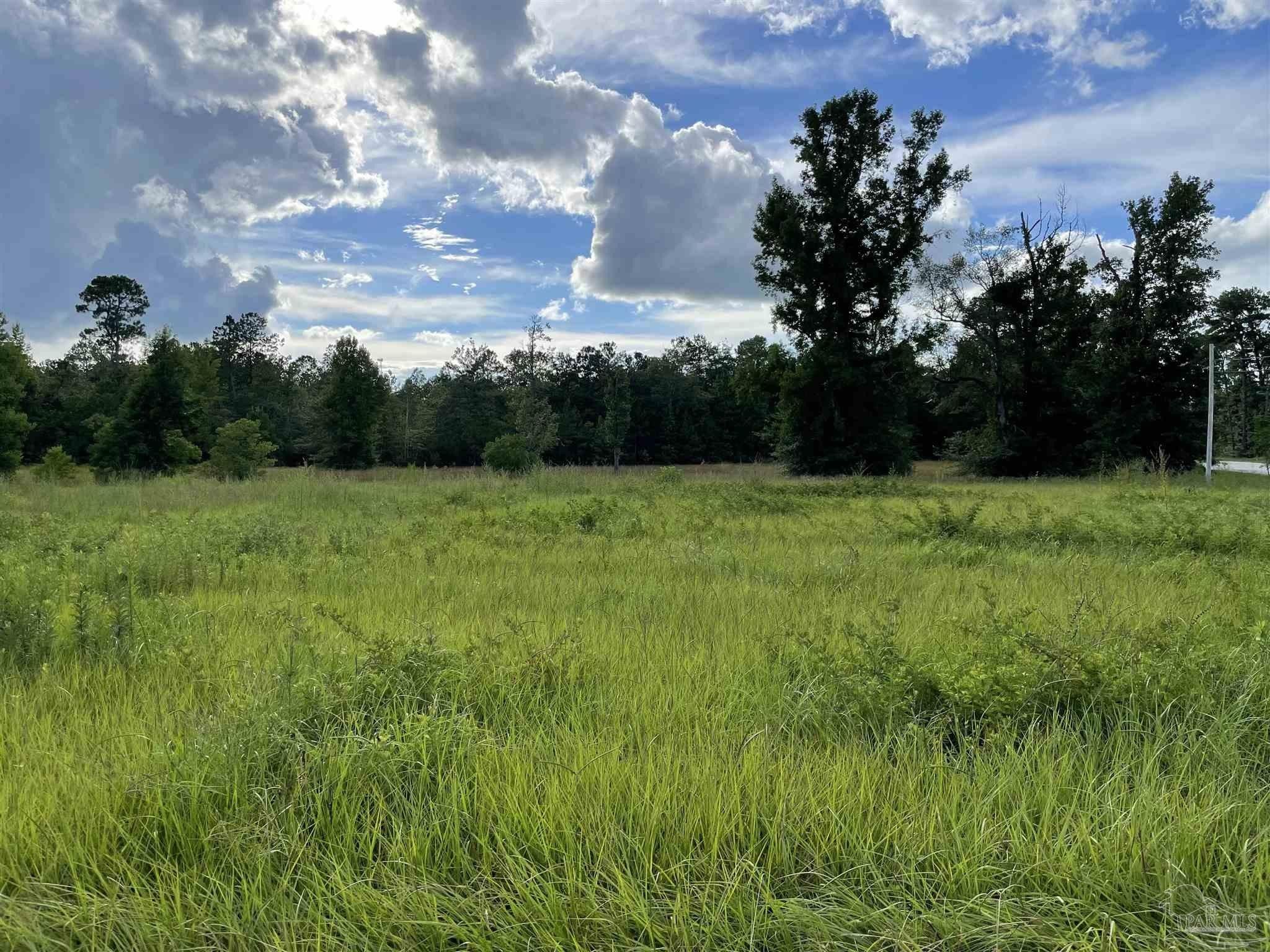 6.89 acres in Escambia County, Florida